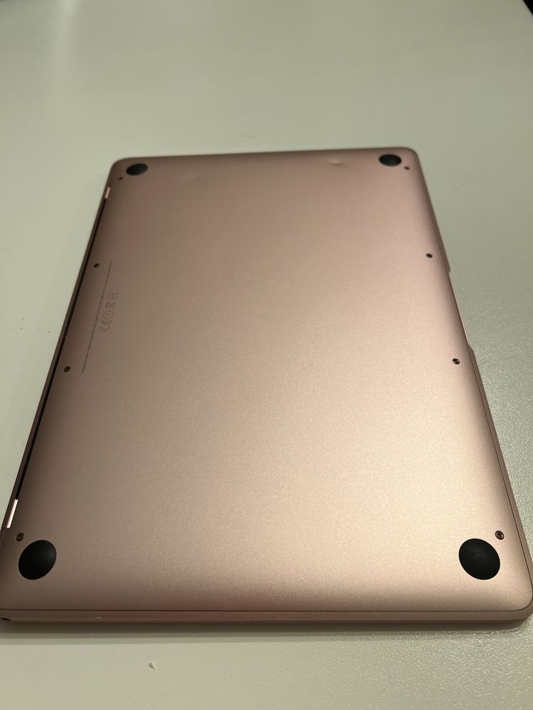 Macbook 12 inch- Rose Gold