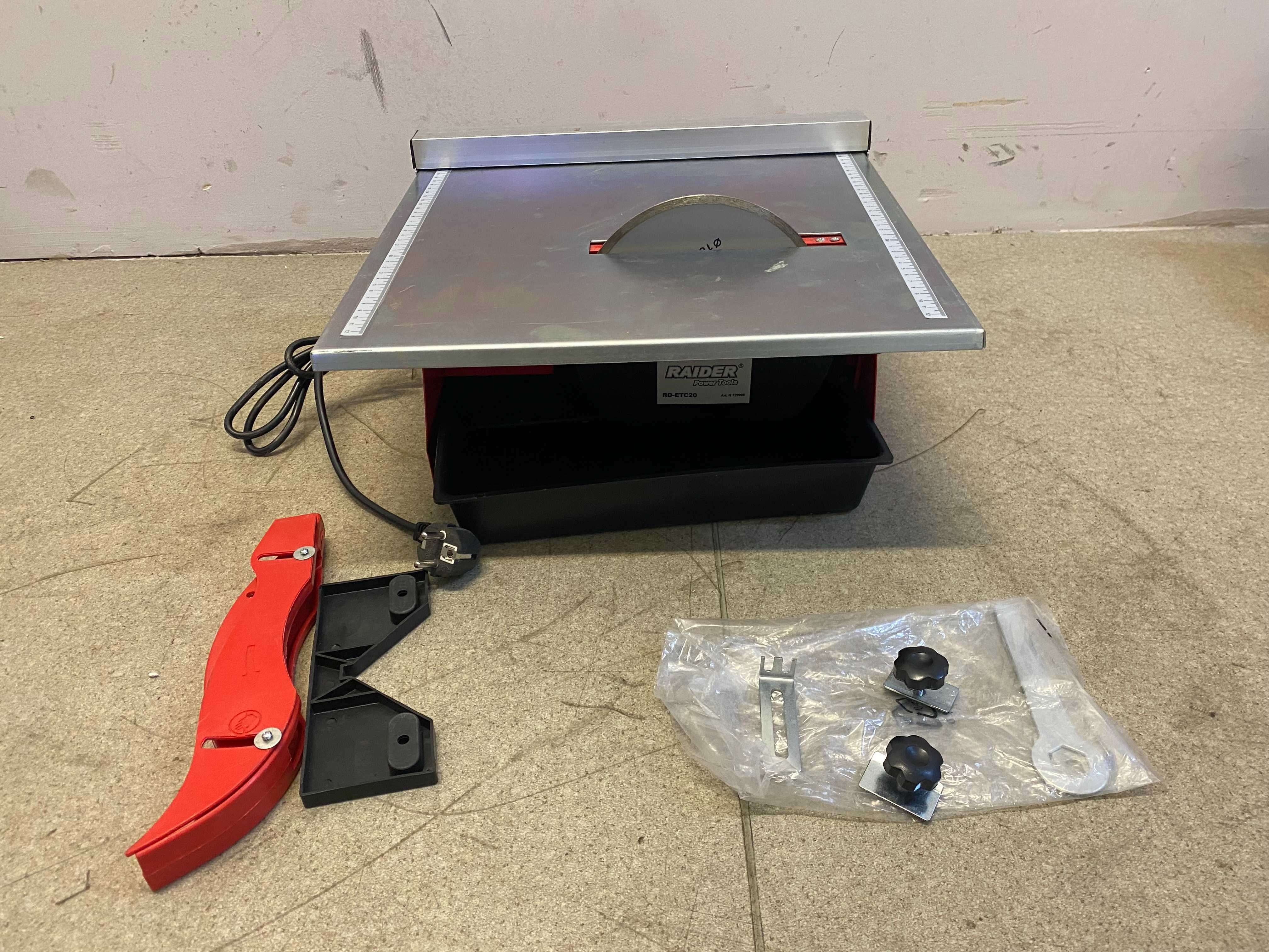 129908	Машина за плочки 600W ø180mm RD-ETC20