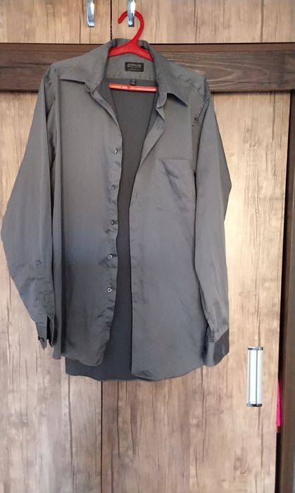 Продаю мужскую большую рубвшку