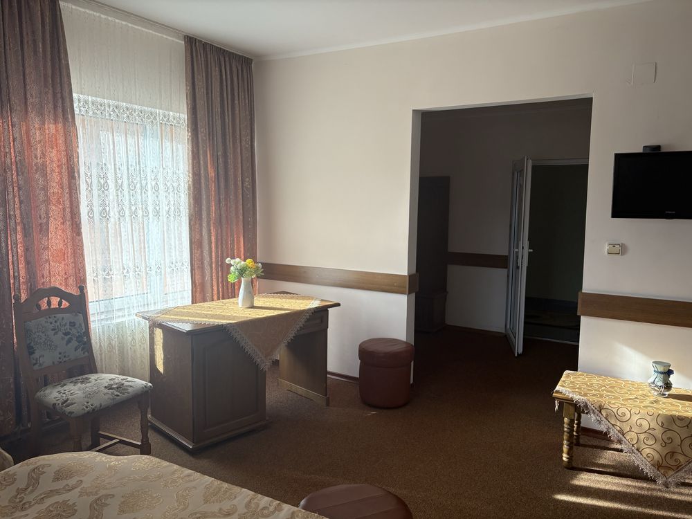 De inchiriat complex hotelier Mirado