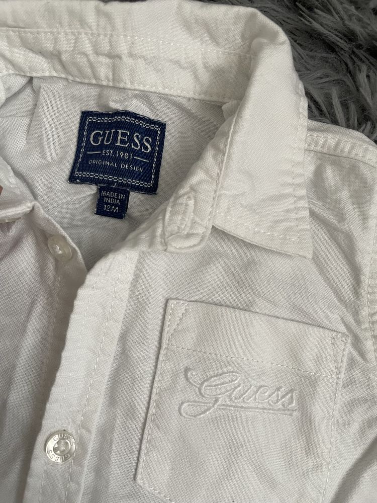 Риза и къси дънки GUESS