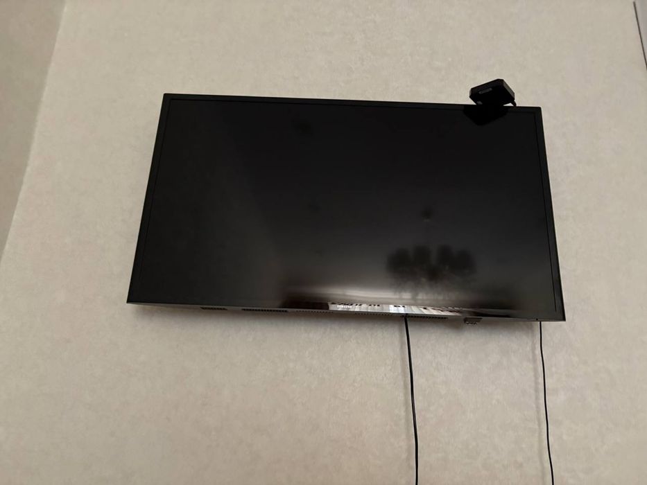 Samsung koreyskiy original 43 li televizor sotiladi