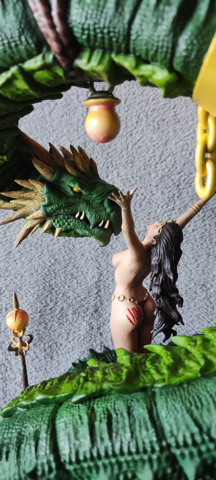 Diorama statueta 35cm Pla rășină girl and dragon 3D print