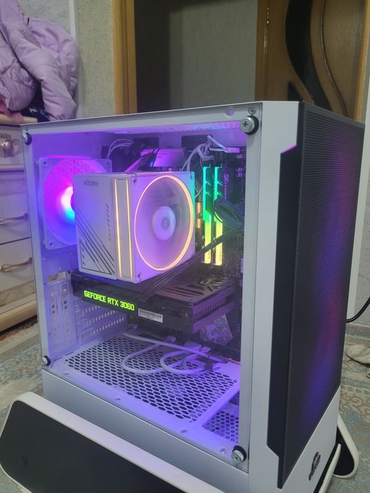 Продаётся компьютер в комплектее