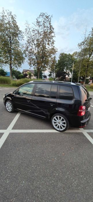 Vw Touran 2010 pachet R Line motor 2.0 170 cp
