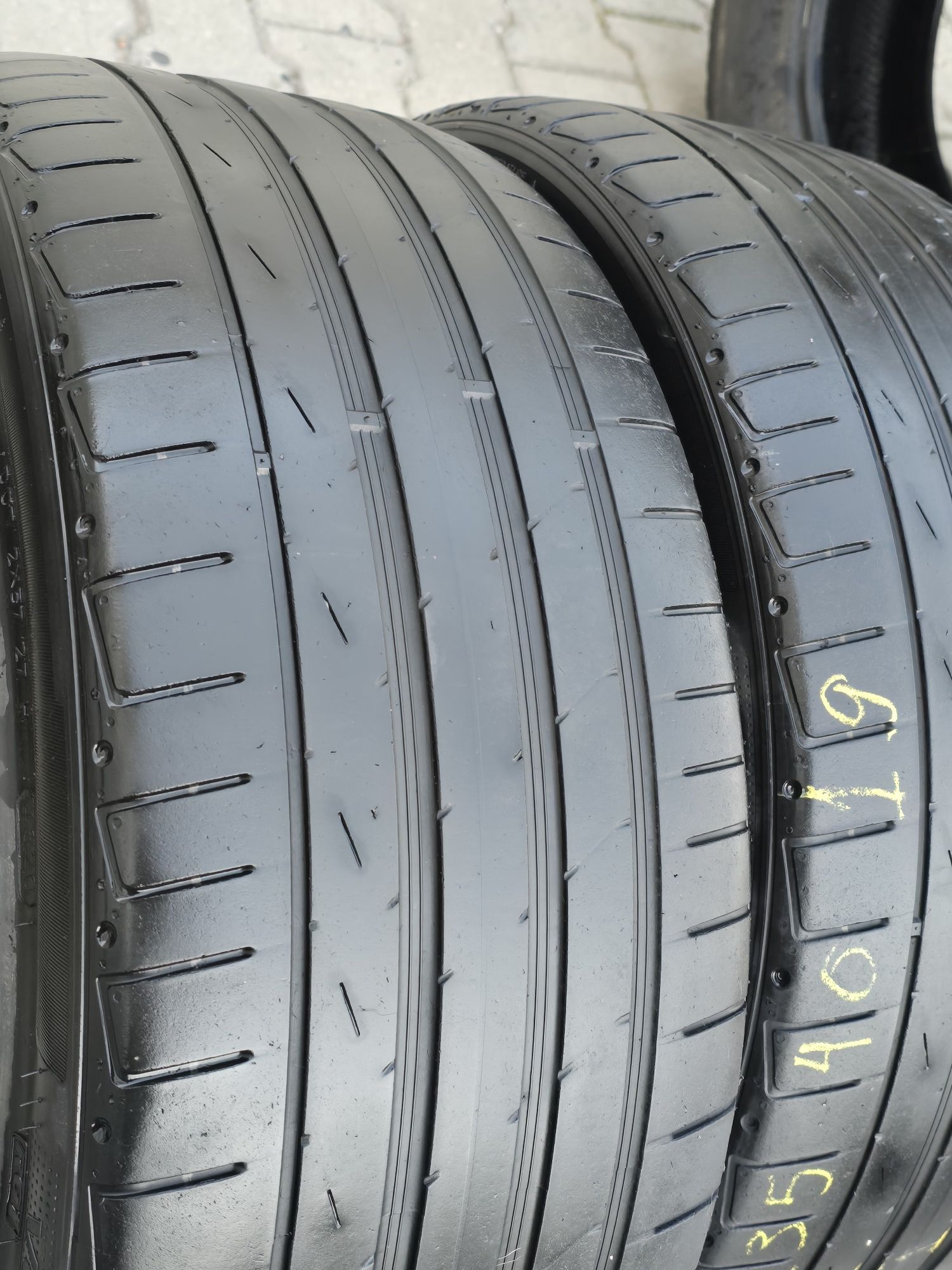 235 40 19 Hankook