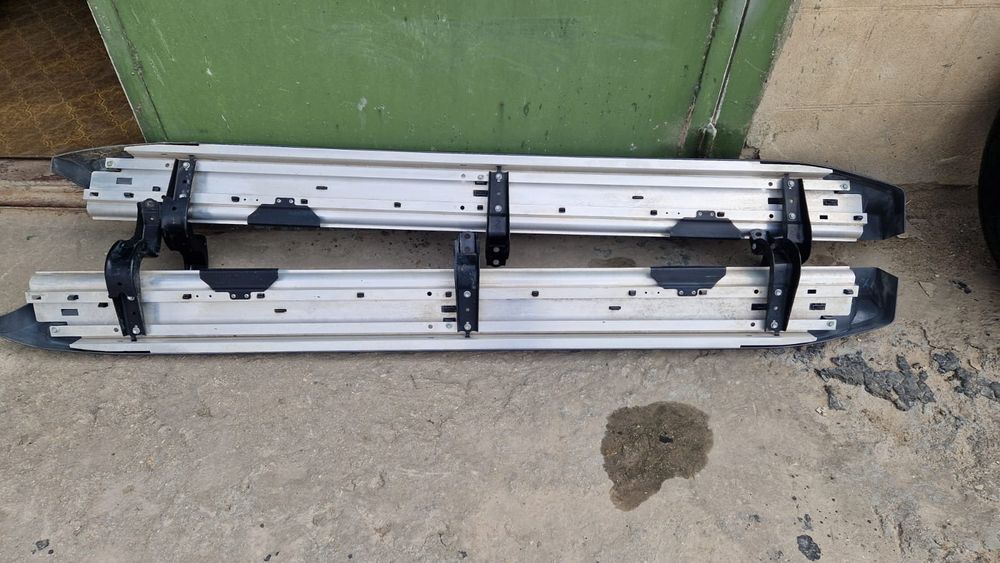 Продам пороги на тойота прадо 120