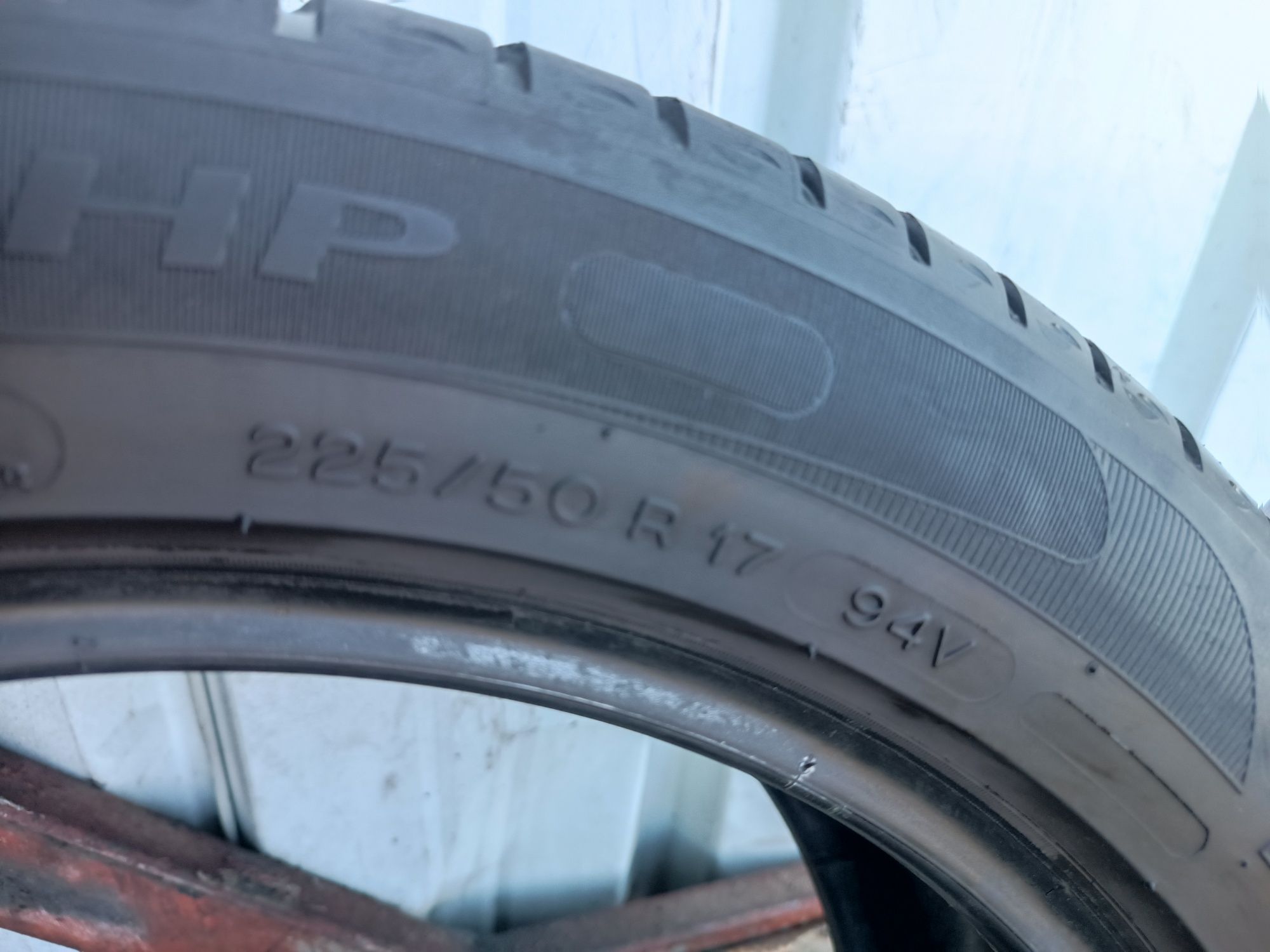 225/50/17 Michelin