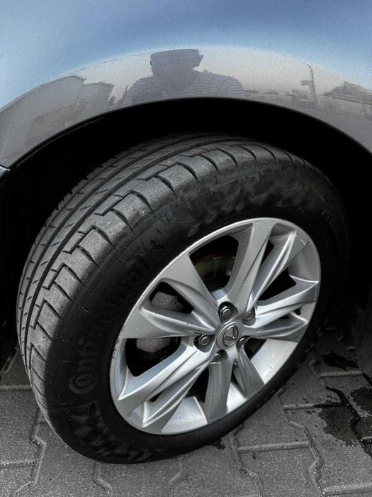 Lexus CT hibrid, piele crem, stare foarte buna.