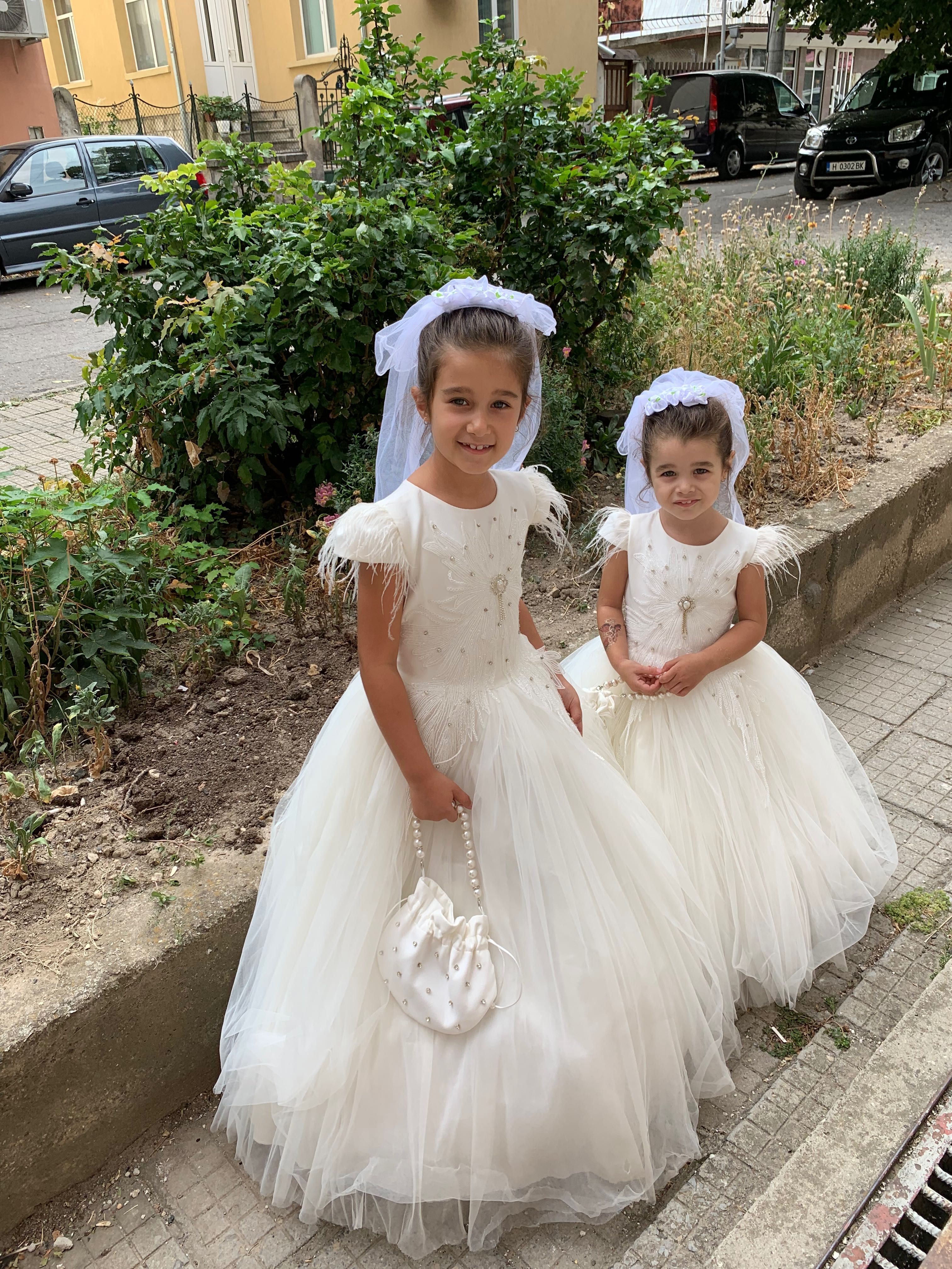 Сватбена рокля за деца