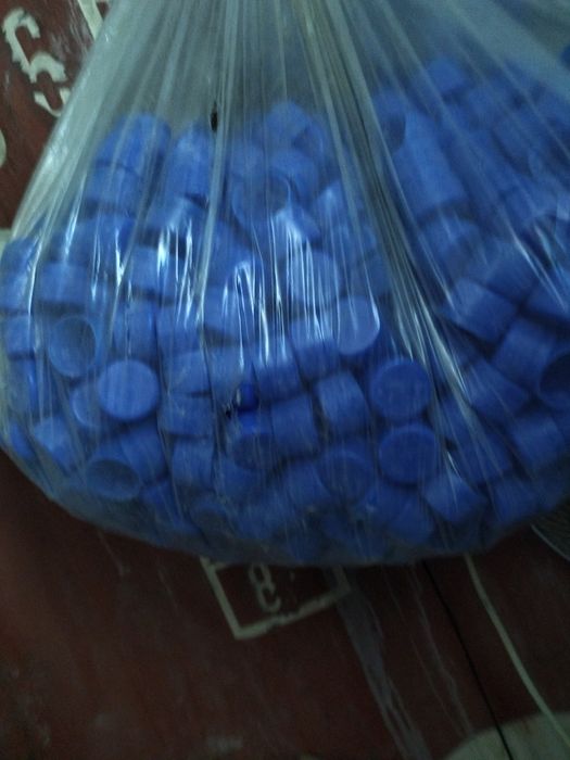 Крышка новая пластмасовая