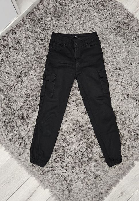 Vand 3 perechi blugi