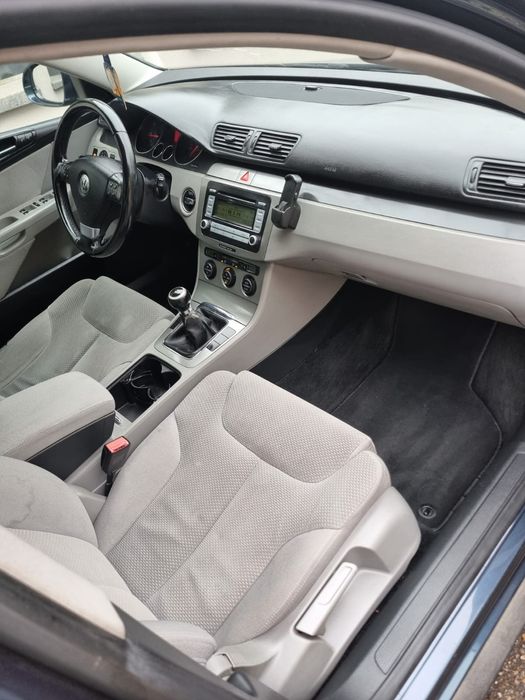 Vând VW Passat Motor 2.0 TDi an 2006 înmatriculat