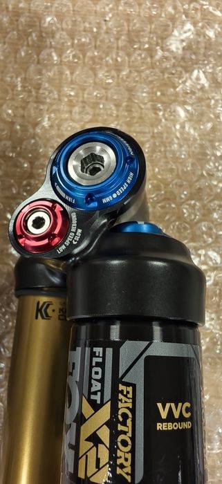 Заден амортисьор/Шок FOX Float X2 Factory 250x70mm Kashima 2024