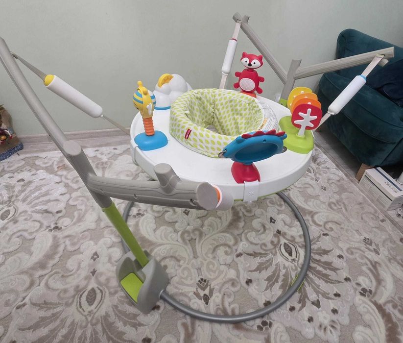 Jumper pliabil centru de activitati +4luni-12kg,scaun360°,sunete,lumin