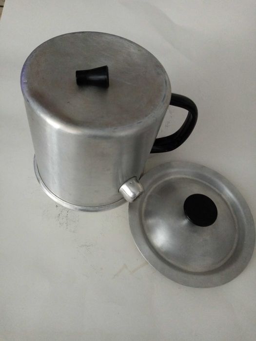 Алуминиев млековар 1 л.