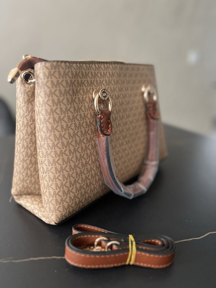 Michael Kors,Guess,Chanel дамски чанти