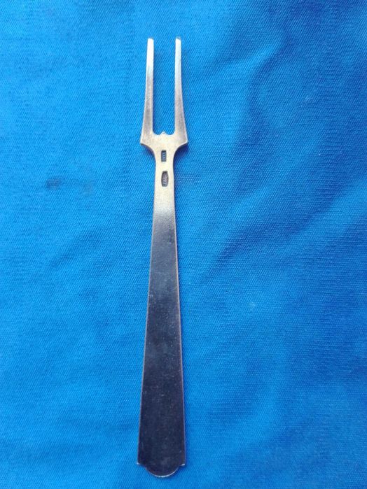 Антикварна руска позлатена сребърна виличка с емайл