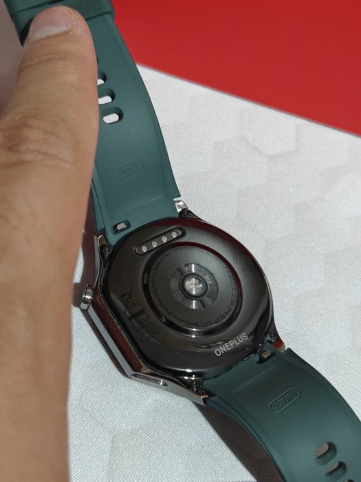 Ceas OnePlus Watch 2 (Radiant Steel) 46mm, Geam Safir și Corp de Oțel