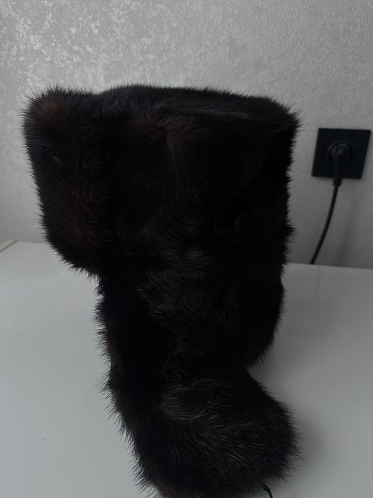 Продам норковую шапку ушанка в отличном состоянии