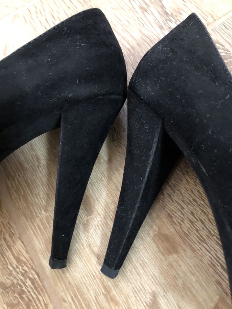 Pantofi cu toc 38