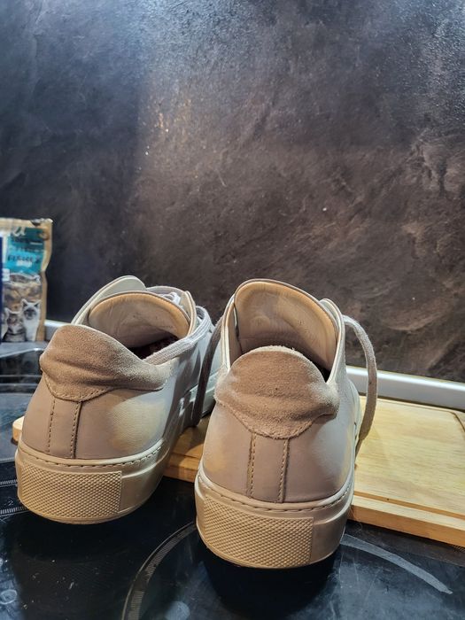 Кожени и велурени обувки