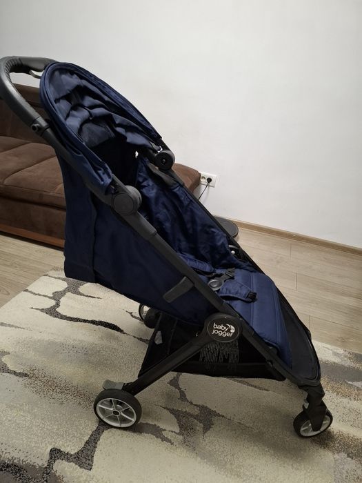 Vând cărucior Baby Jogger City Tour 2