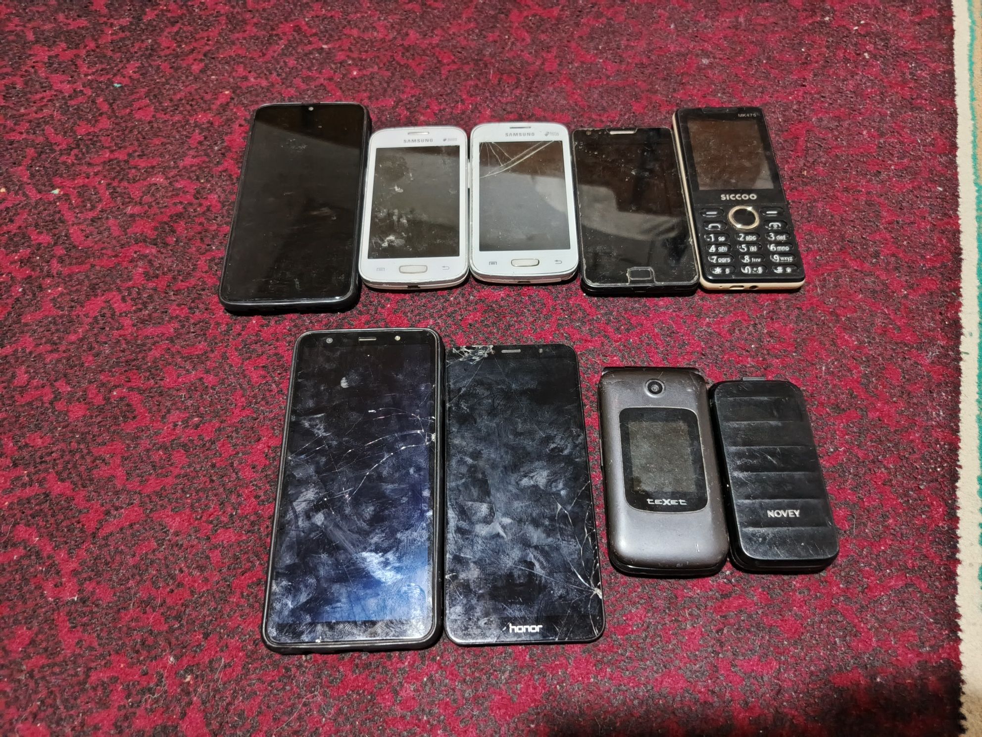 Zapchastga telefon sotiladi. Ishlaydigan telefonlar
