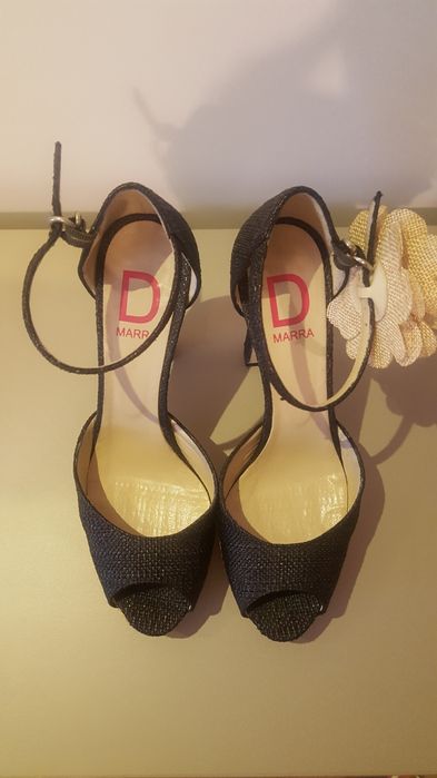 Sandale platforma nr. 37 (model Guess)