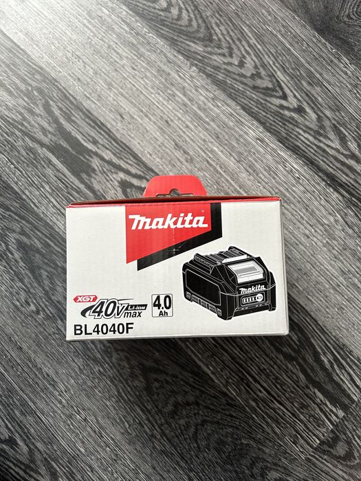 Pachet Makita Flex electric + Încărcător + Acumulator