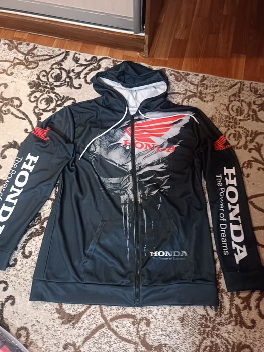 Продам мастерку.