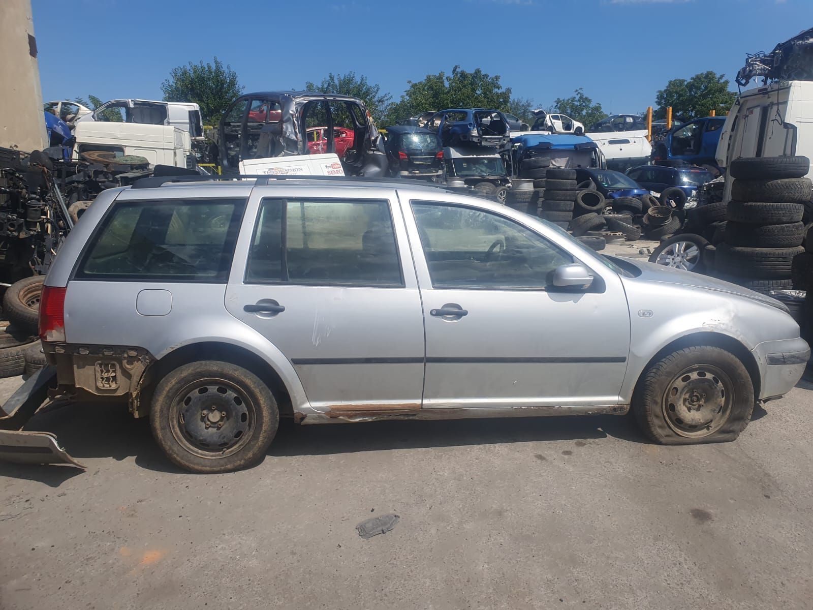 Dezmembrez Volkswagen VW Golf 4 [1997 - 2006] 1.9 AXR