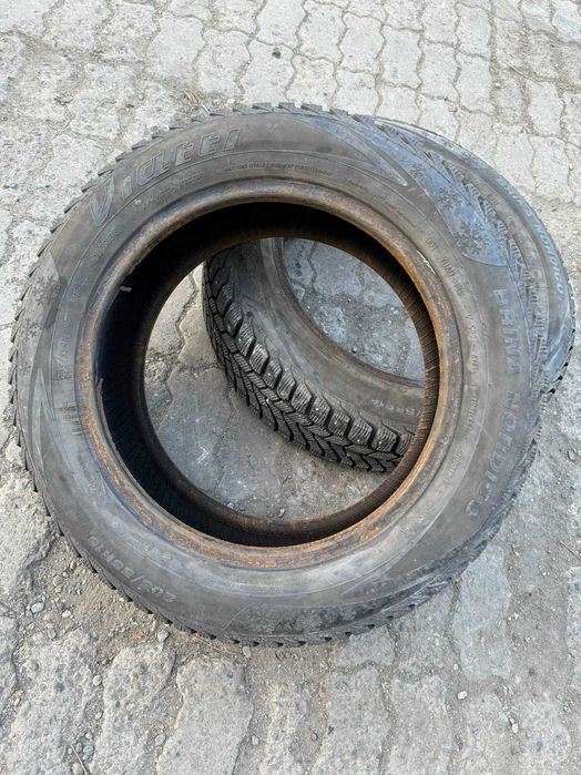 205/55 R16 Зимние шины (2 шт)
