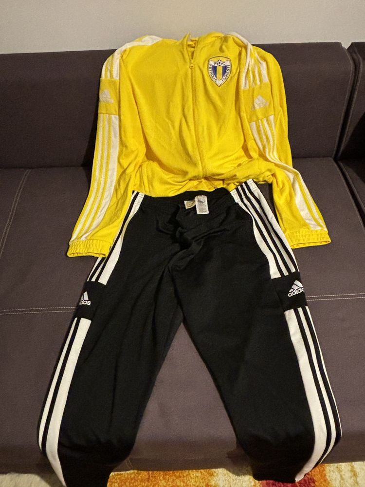 Trening Adidas original cu Petrolul