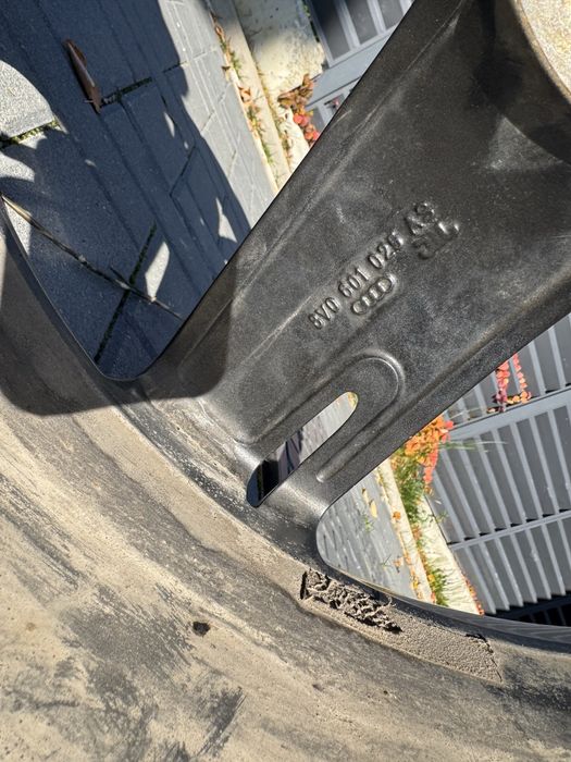 OEM оригинална джанта 19 за Audi / Ауди A3 / S3