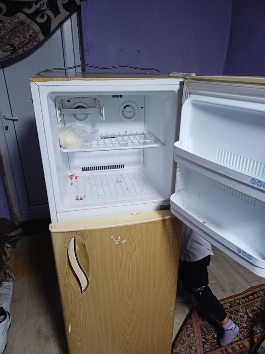 Продам холодильник