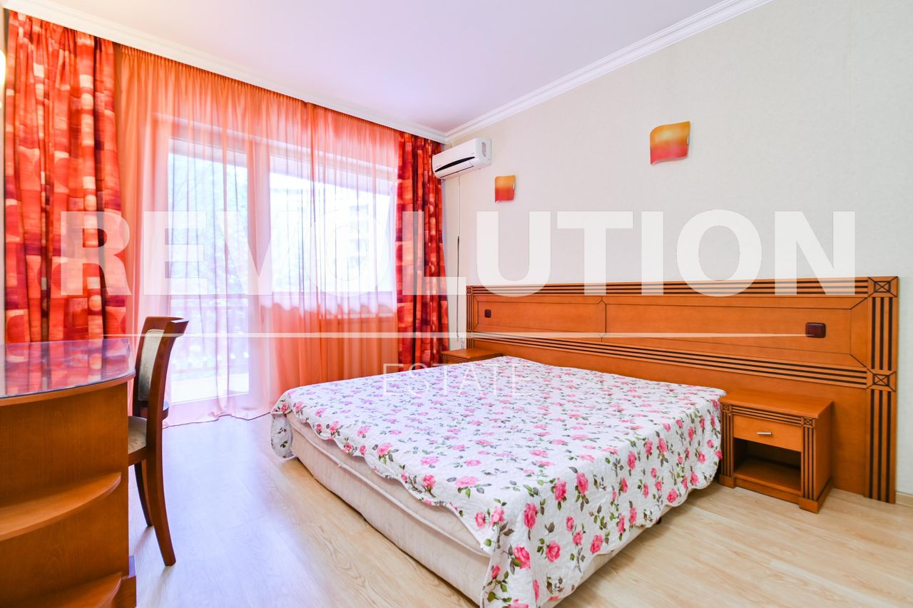 Дава се под наем Тристаен апартамент в София, Витоша - 130 кв.м за 980 € - Снимка #5