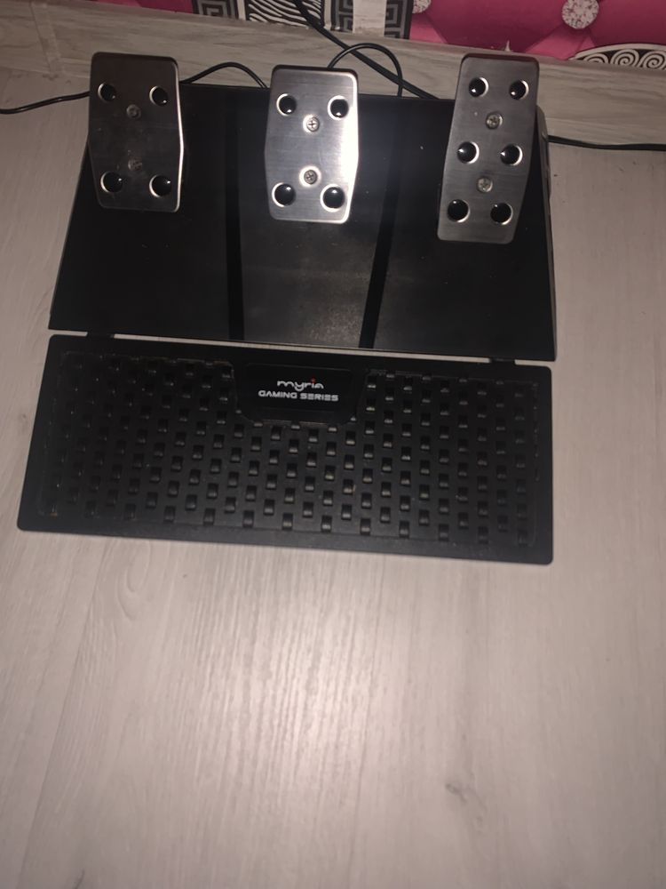 Vand volan Myria MG7410