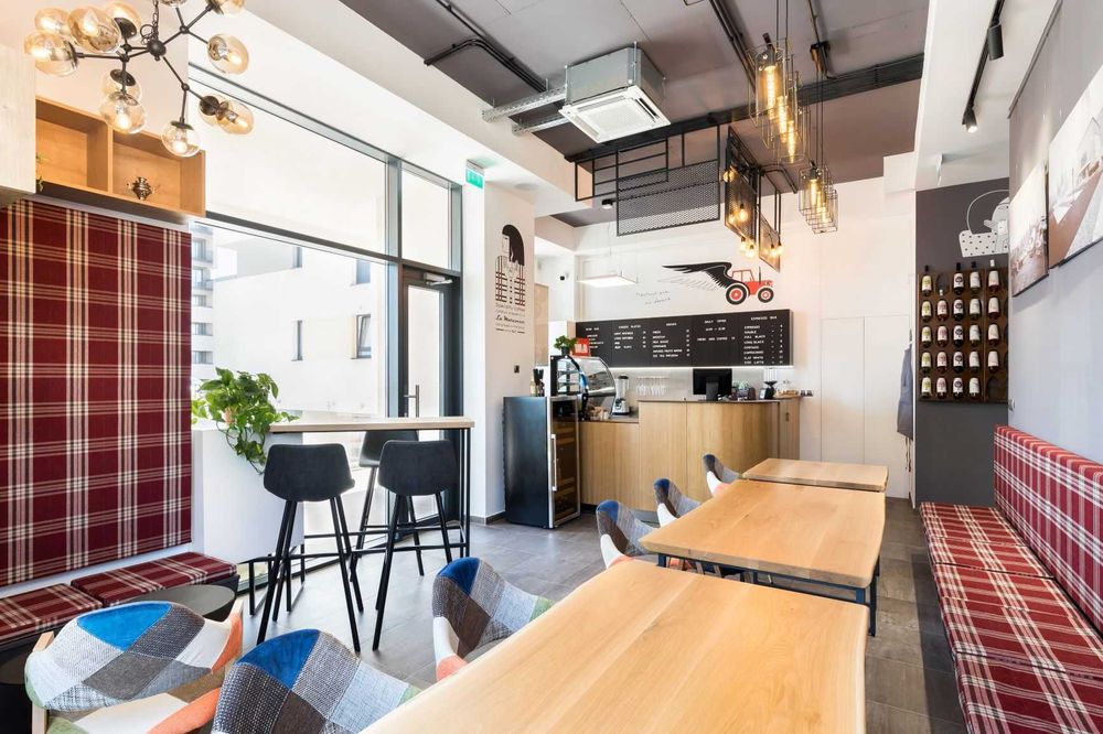 Vand amenajare cafenea/ Chirie spațiu amenajat