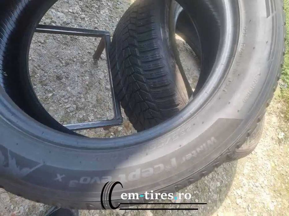 SET 2 Anvelope Iarna 235/55 R18 HANKOOK Winter I cept evo 3 x 104V