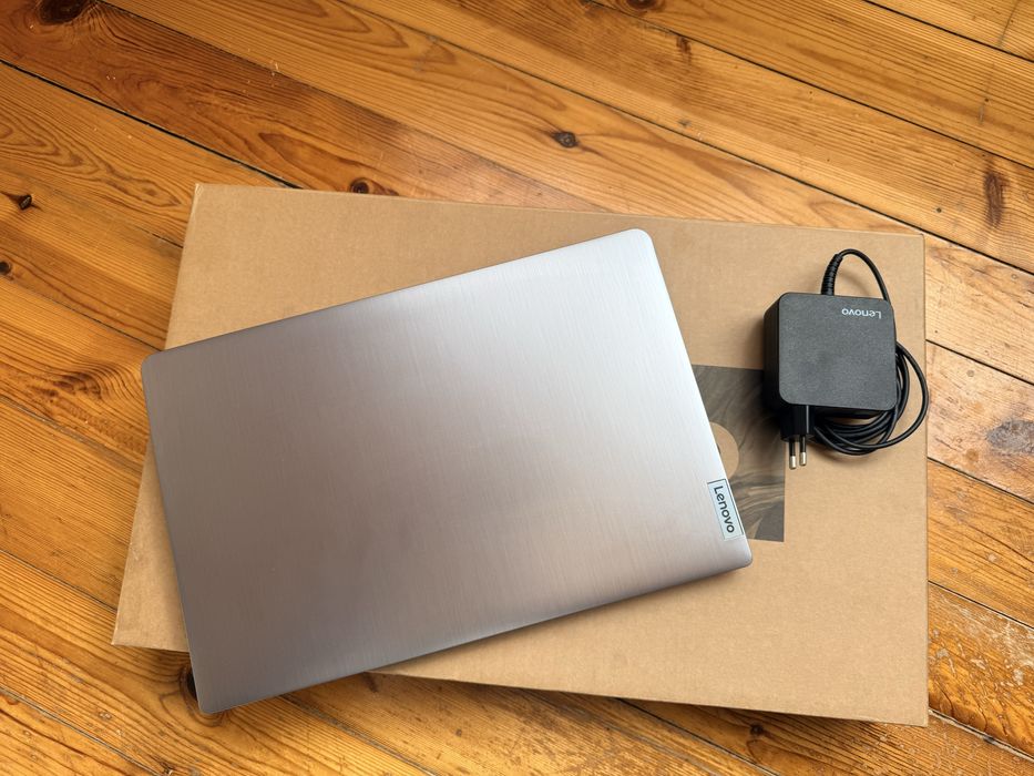 Лаптоп Lenovo ideapad 3