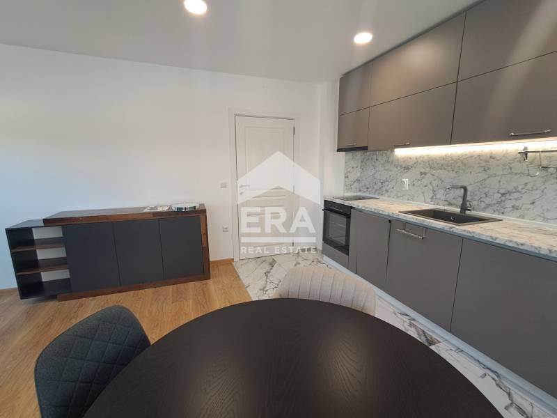 Дава се под наем  в к.к. Св.Св. Константин и Елена -  кв.м за 511 € - Снимка #3