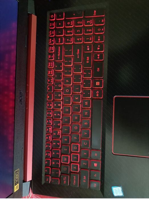 Vând laptop gaming nitro