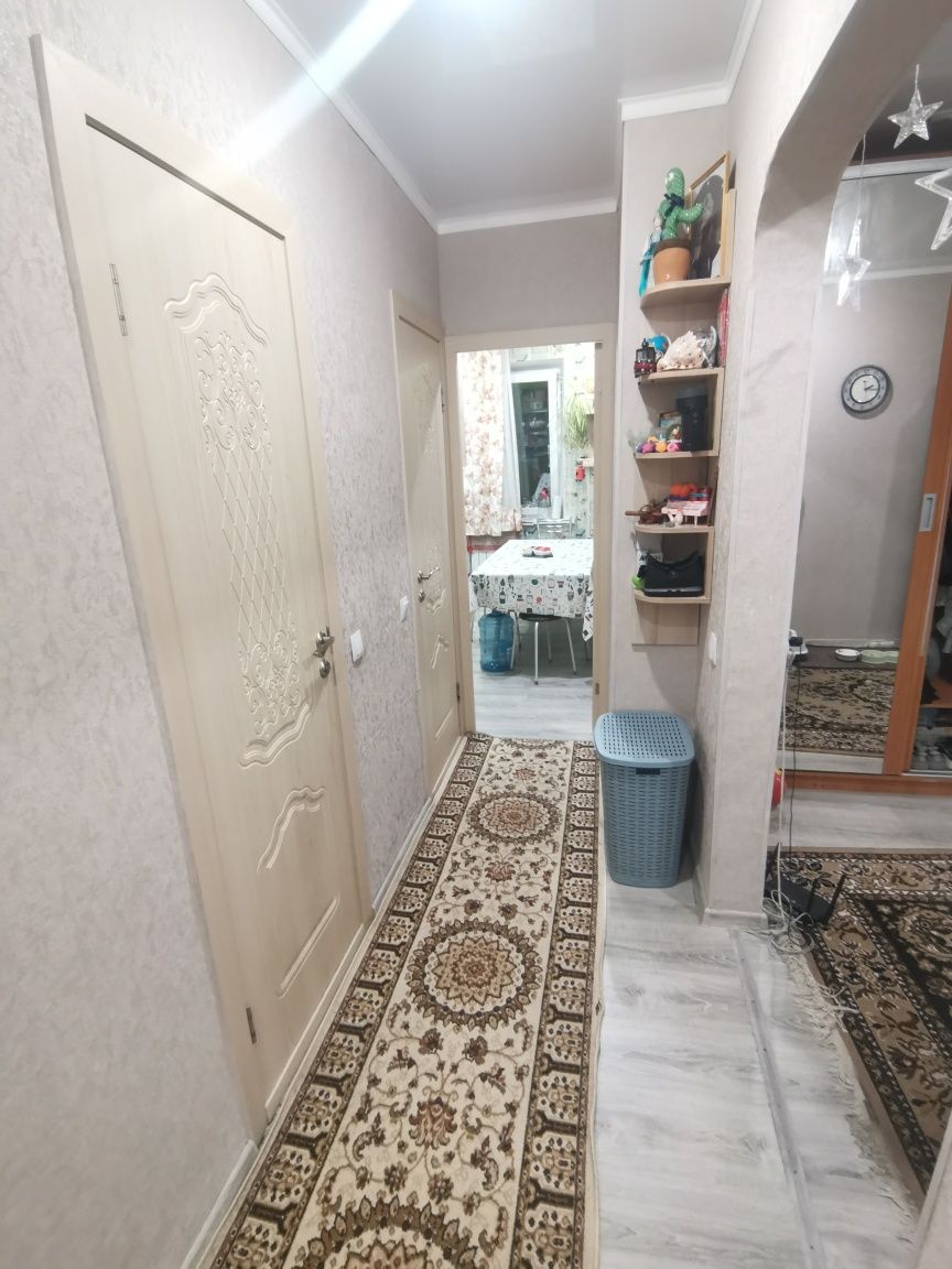 Продаётся 4-х ком кв-ра. Мкр Голубые Пруды дом 6