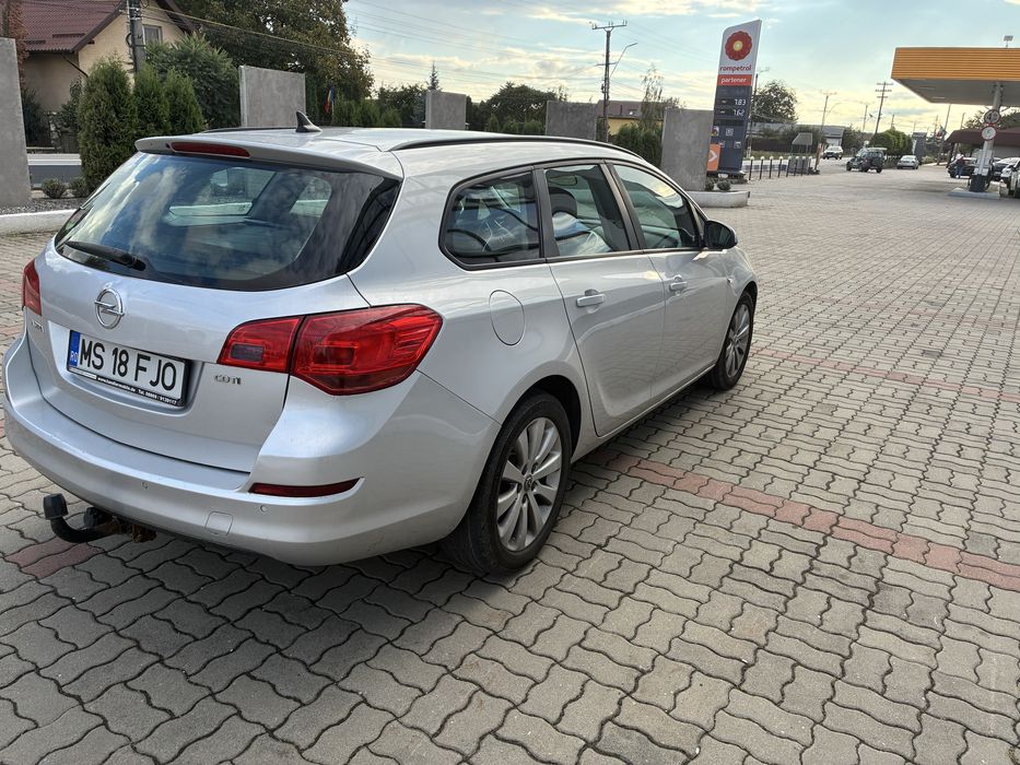 Opel Astra J -12.2010, Euro 5 Sports Tourer 1.7cdti
