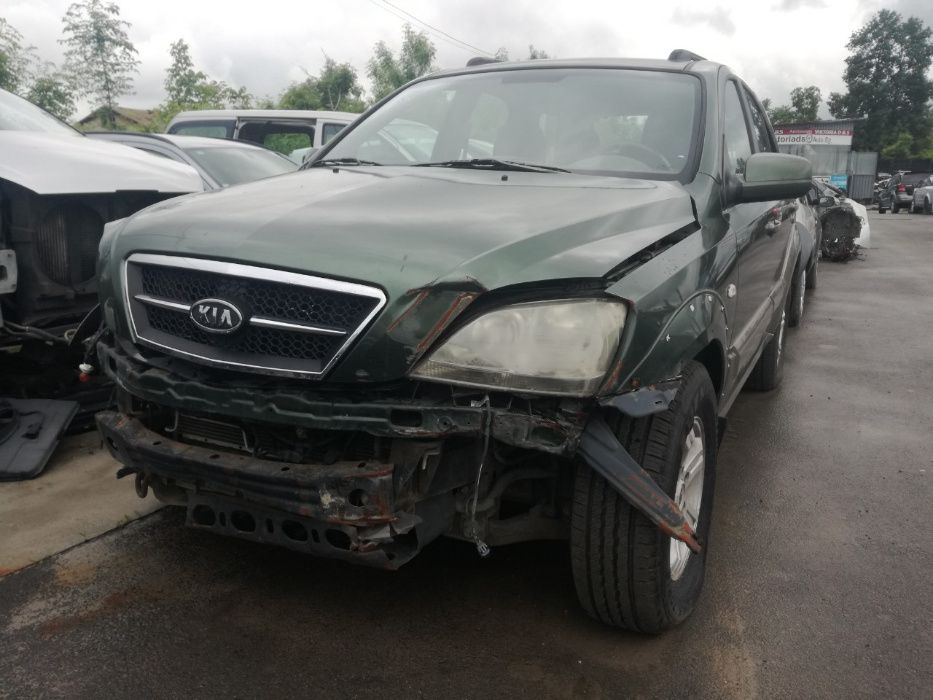 Kia Sorento 2.5 CRDI 140ps / Кия Соренто 2.5 црди НА ЧАСТИ