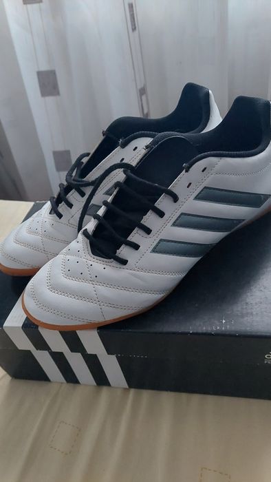 Vand Adidas marimea 43,5