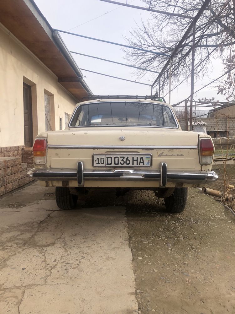 GAZ  2410  Volga