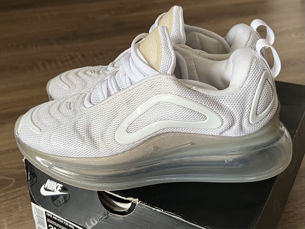 Nike Air Max 720… produs original.. marime 35,5