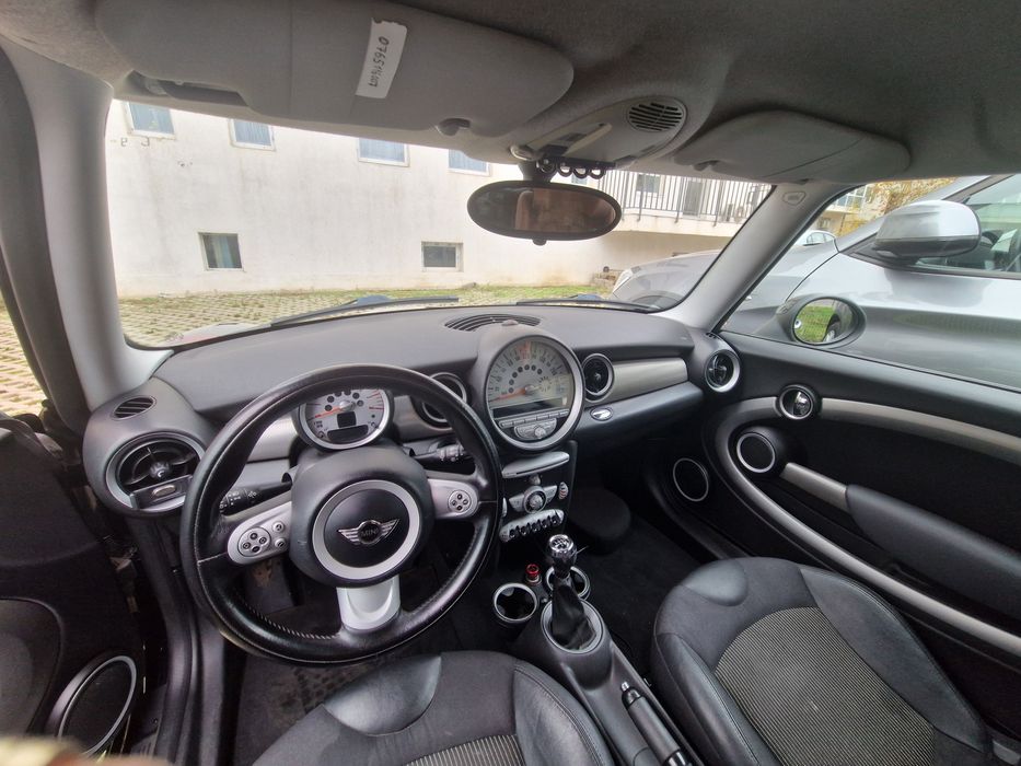 Mini Cooper 1.4, 95CP